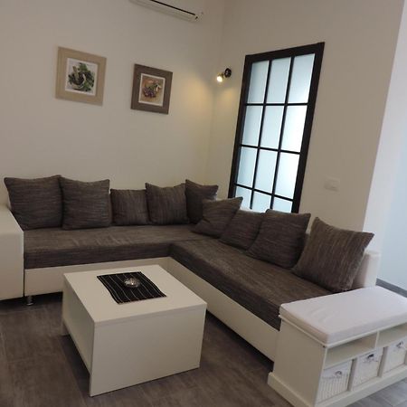 Apartments Lori Biograd Na Moru Ngoại thất bức ảnh