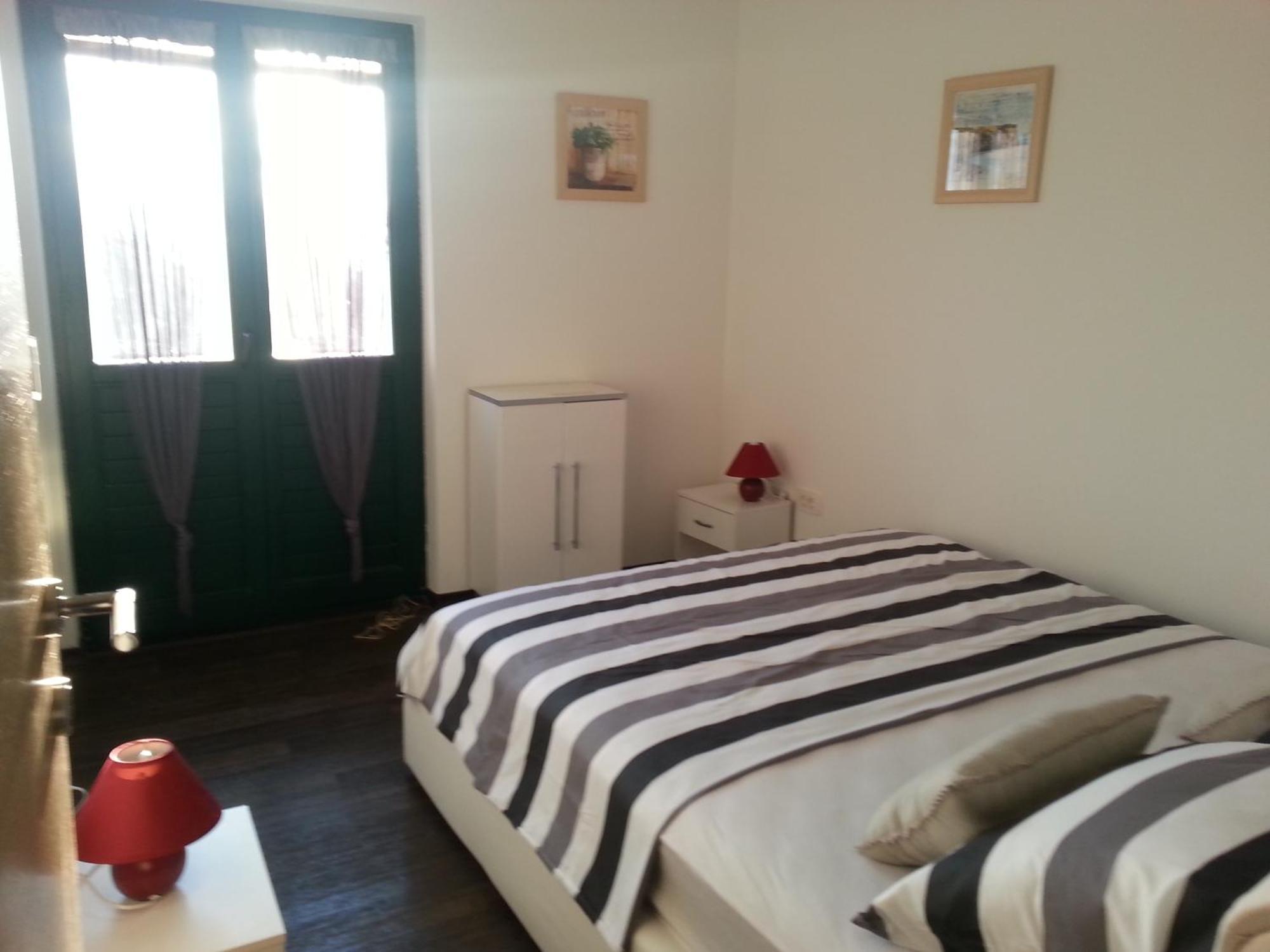 Apartments Lori Biograd Na Moru Phòng bức ảnh