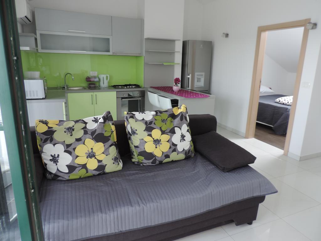 Apartments Lori Biograd Na Moru Phòng bức ảnh